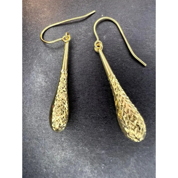 Turkish 10k yellow gold diamond cut teardrop earrings - Picture 2 of 11